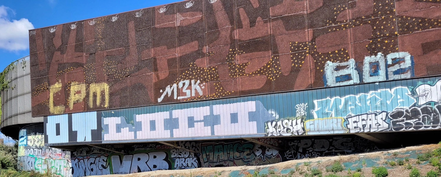 billboard graffitti